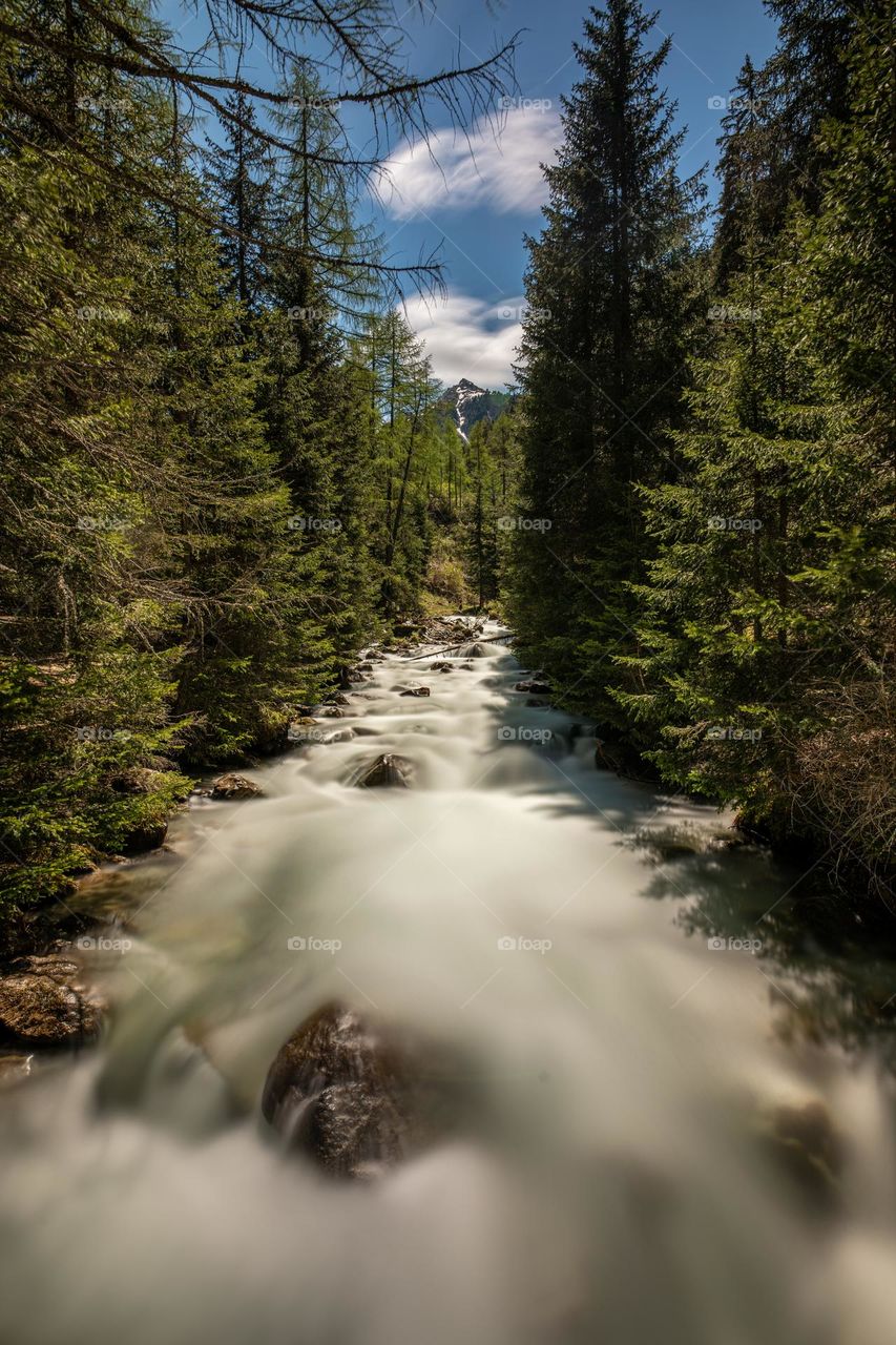 Flowing river longtimeexposure