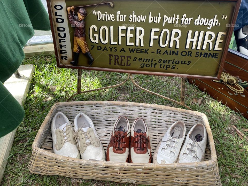 Golf shoes