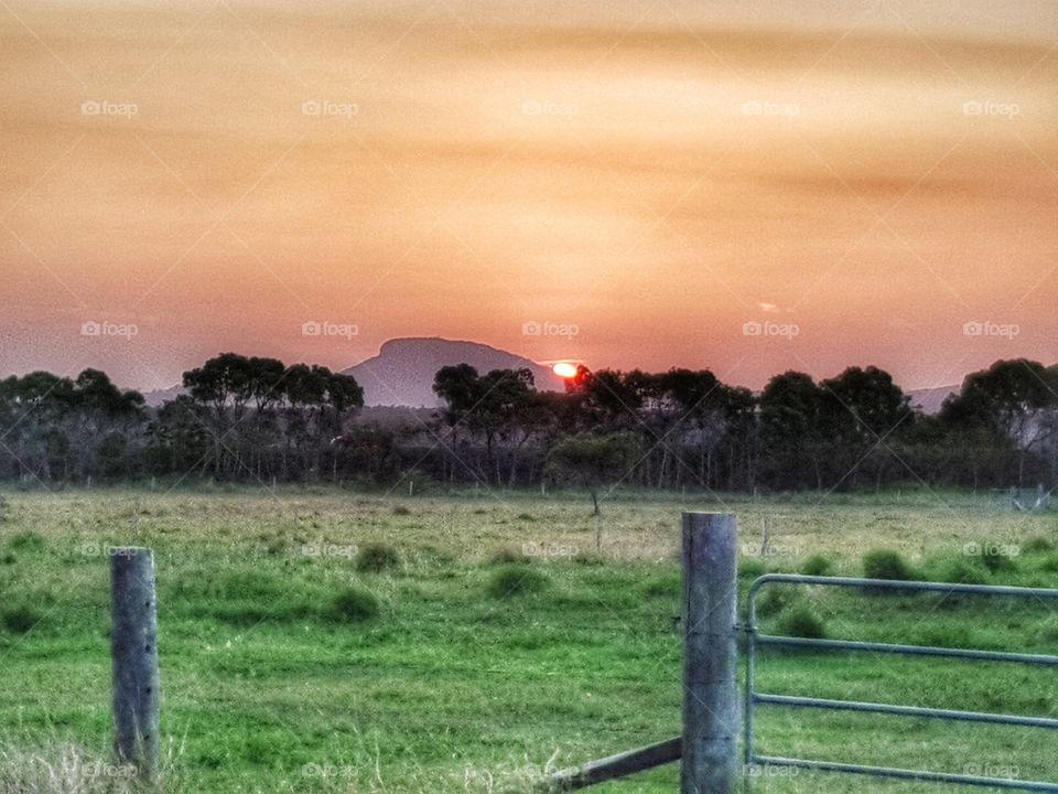 mount ninderry sunset