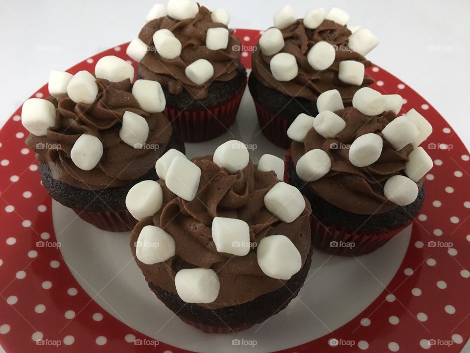 Hot Chocolate Cupcakes 