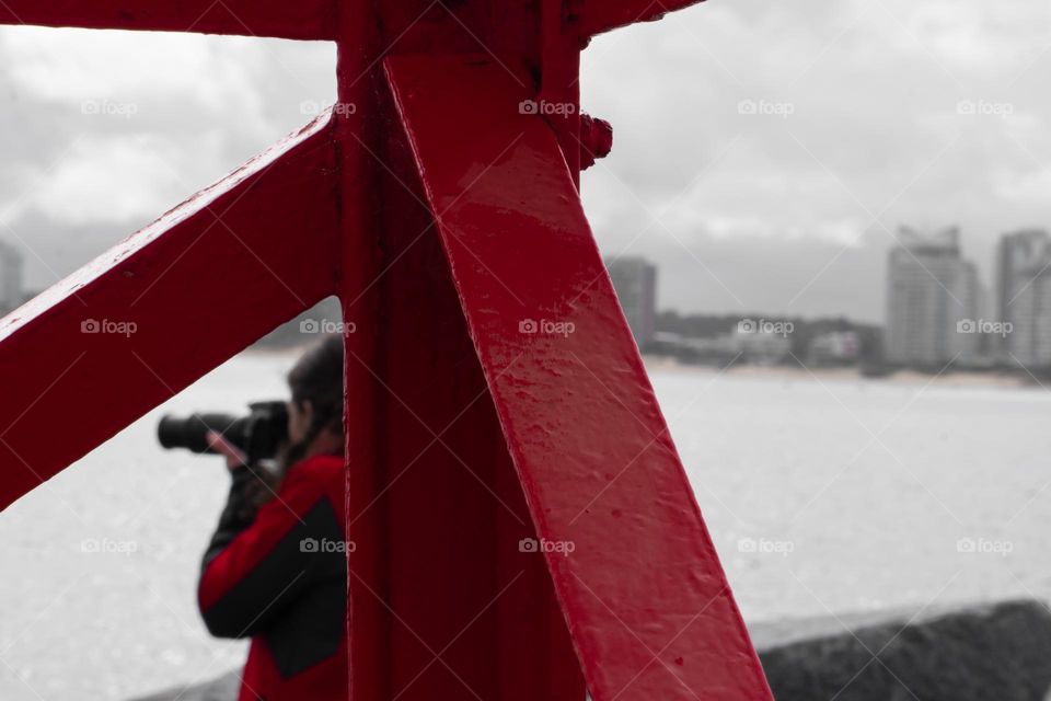 Torre antena Rojo predominante.