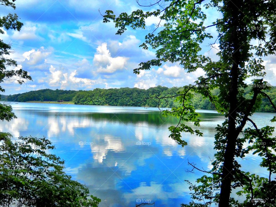 Beautiful summer hike around the lake. 
