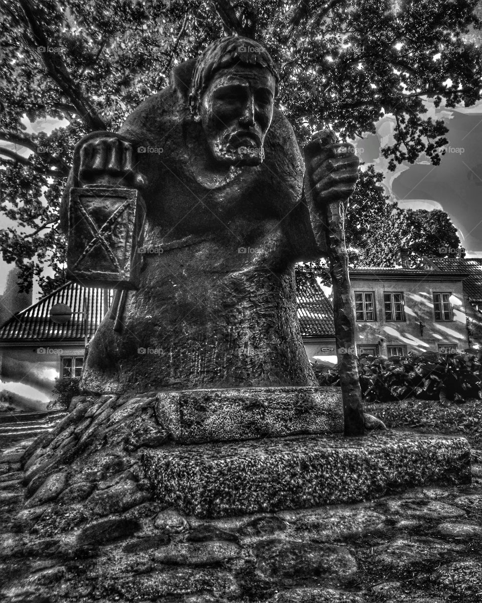 Black & White. That's life👊