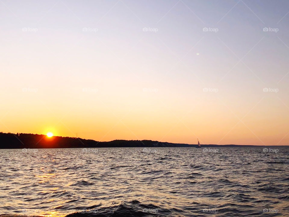 Sunset in the lake 