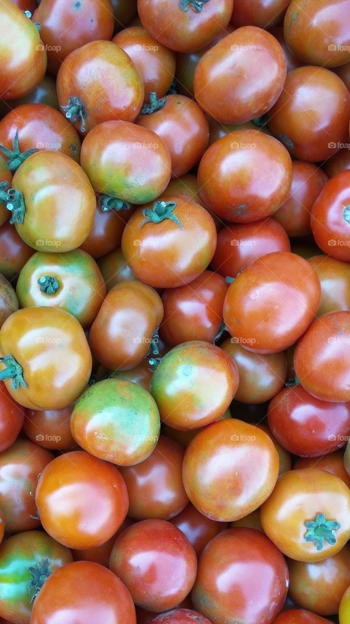 Symmetrical Tomatoes