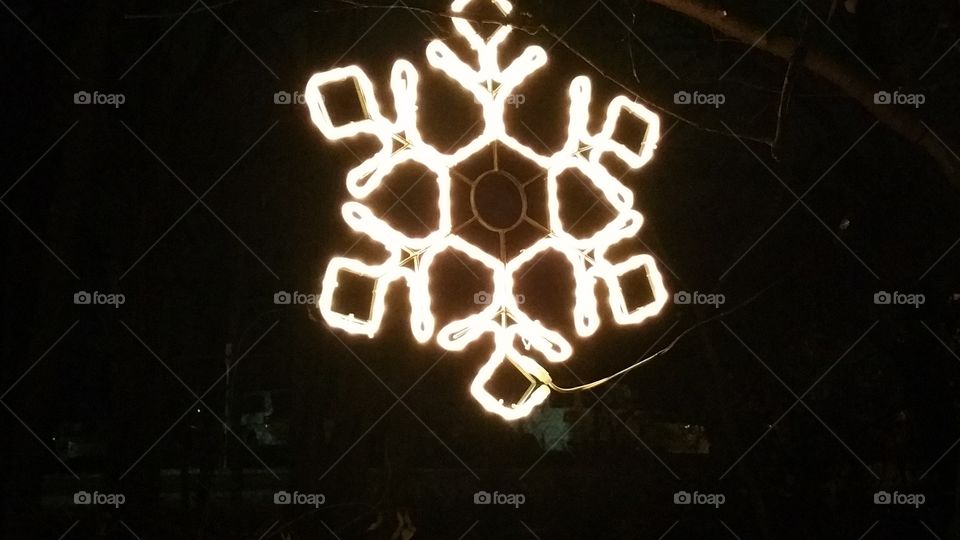 Light-up snowflake