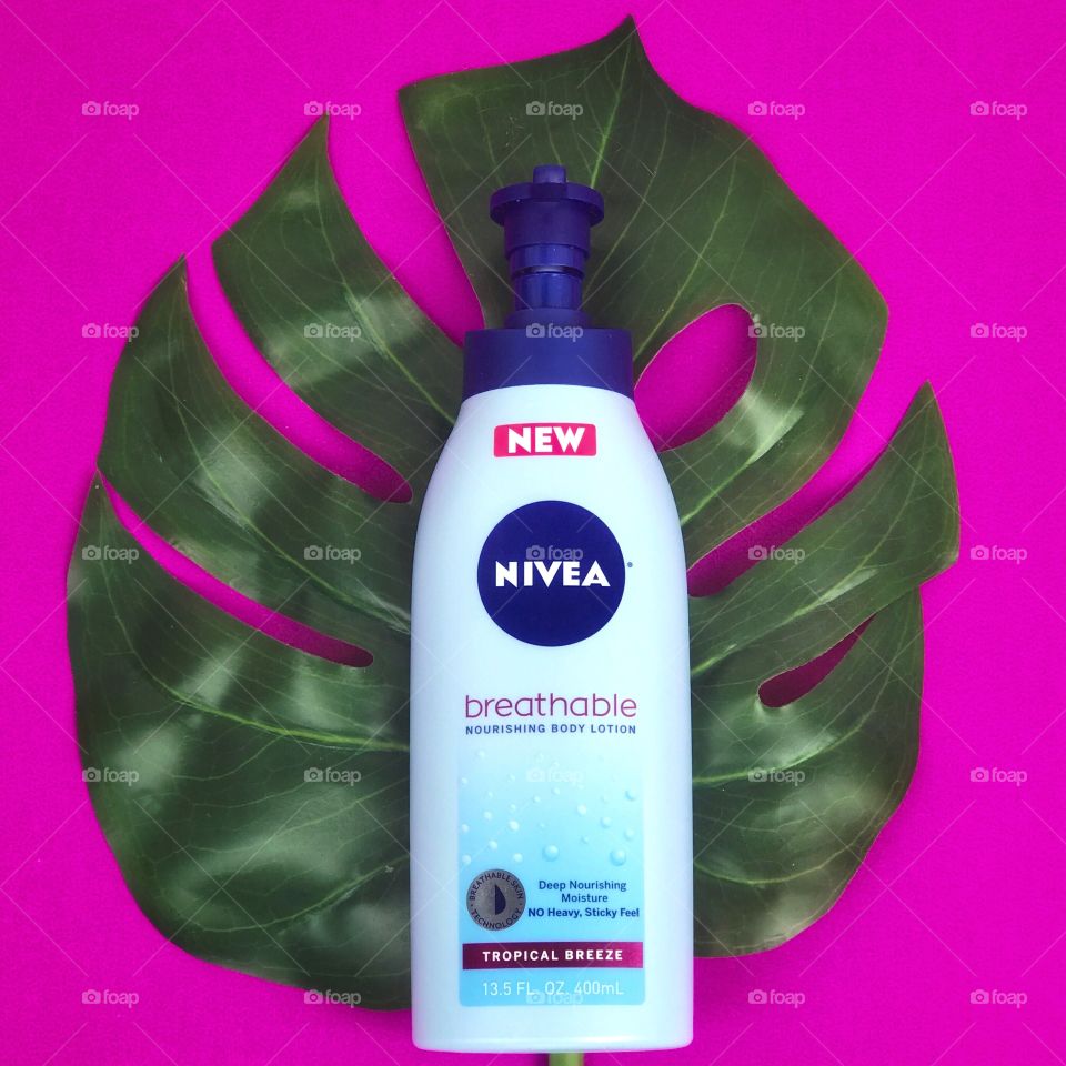 Nivea Breathable Nourishing Body Lotion In Tropical Breeze.
