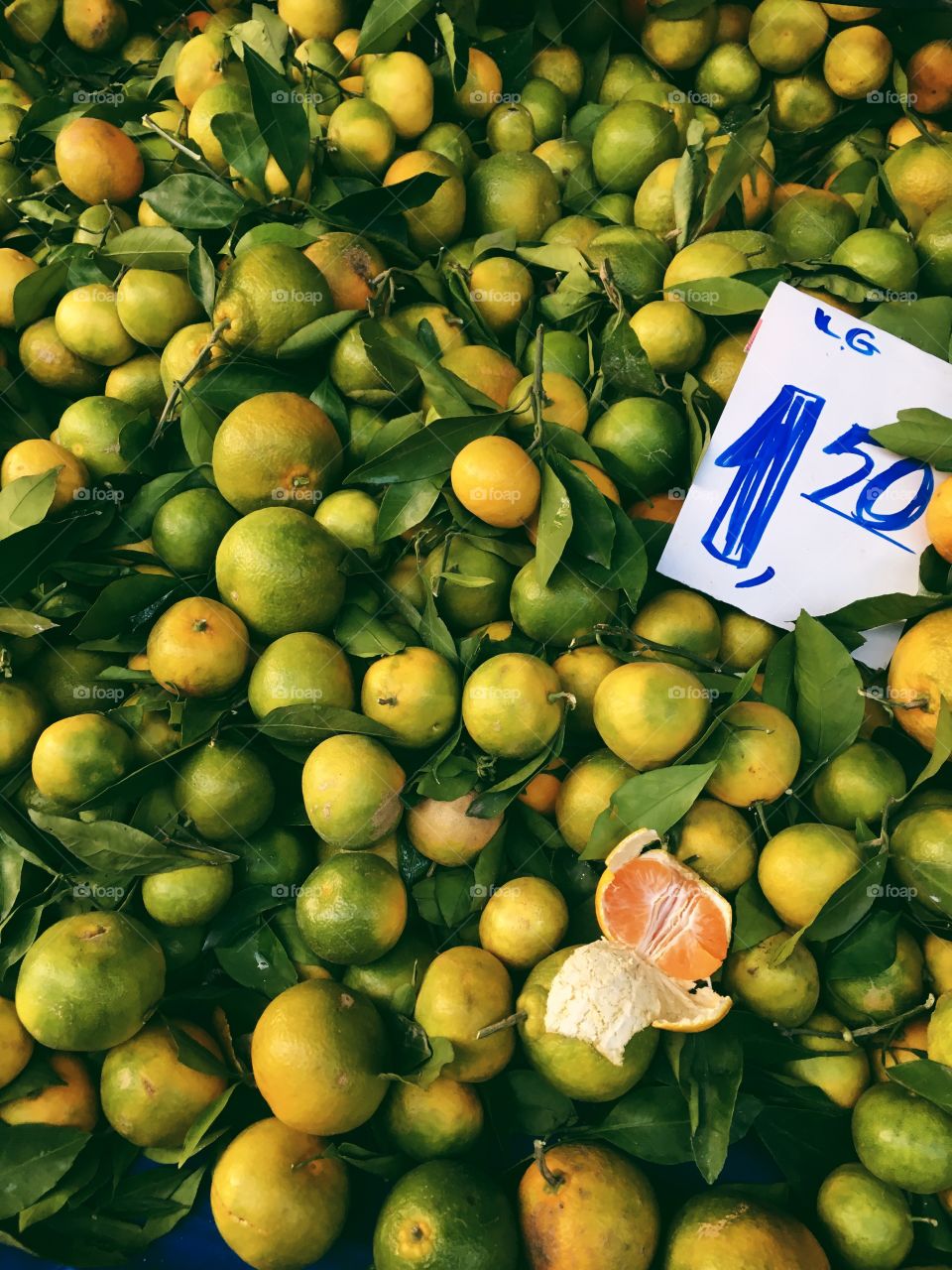 Oranges on Turkish market.