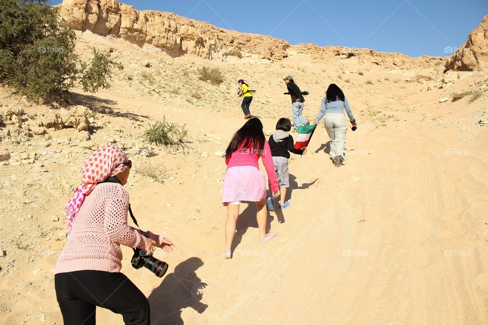 Al Mutla  Mountain photographer  in action