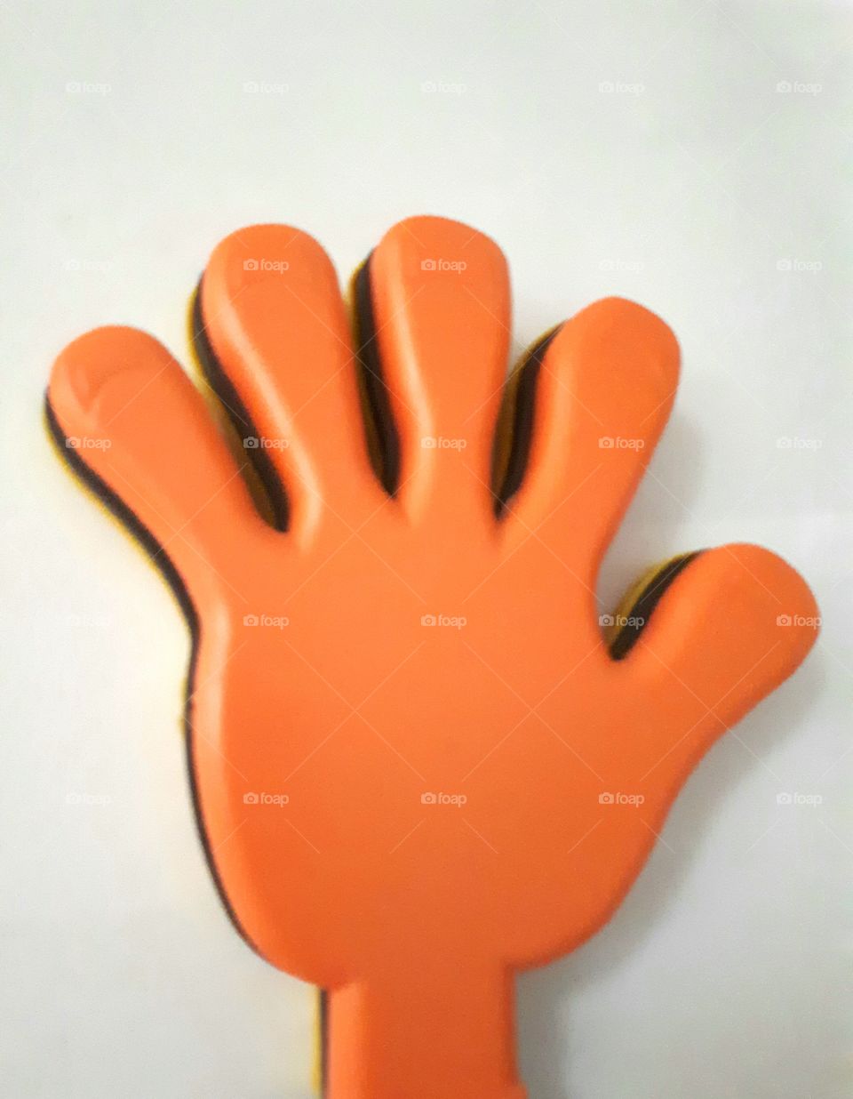 Hand clap toy