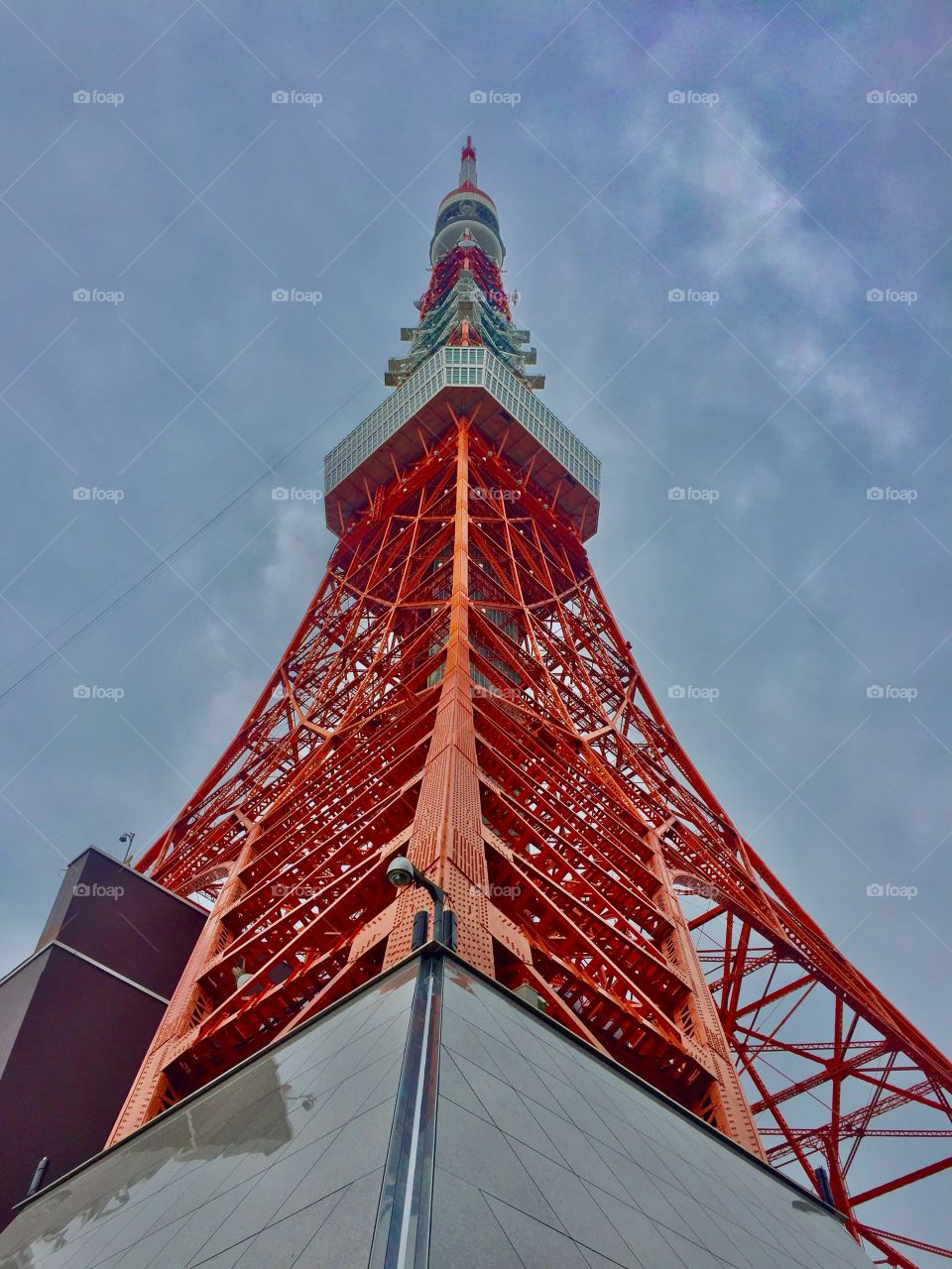 Vertigo   Tokyo Tower.  Japan