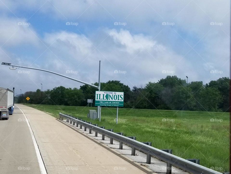 Illinois border