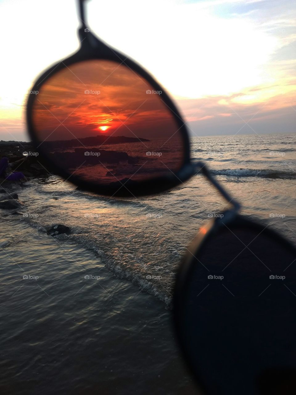 Summers by sea through goggle eye - coooolll to eyes, breeze cools the body and waves warm the soul. Colourful sky of evening with family on Aksa beach. I dare you don't try this stunt at home hehehe....it's done under experts supervision.