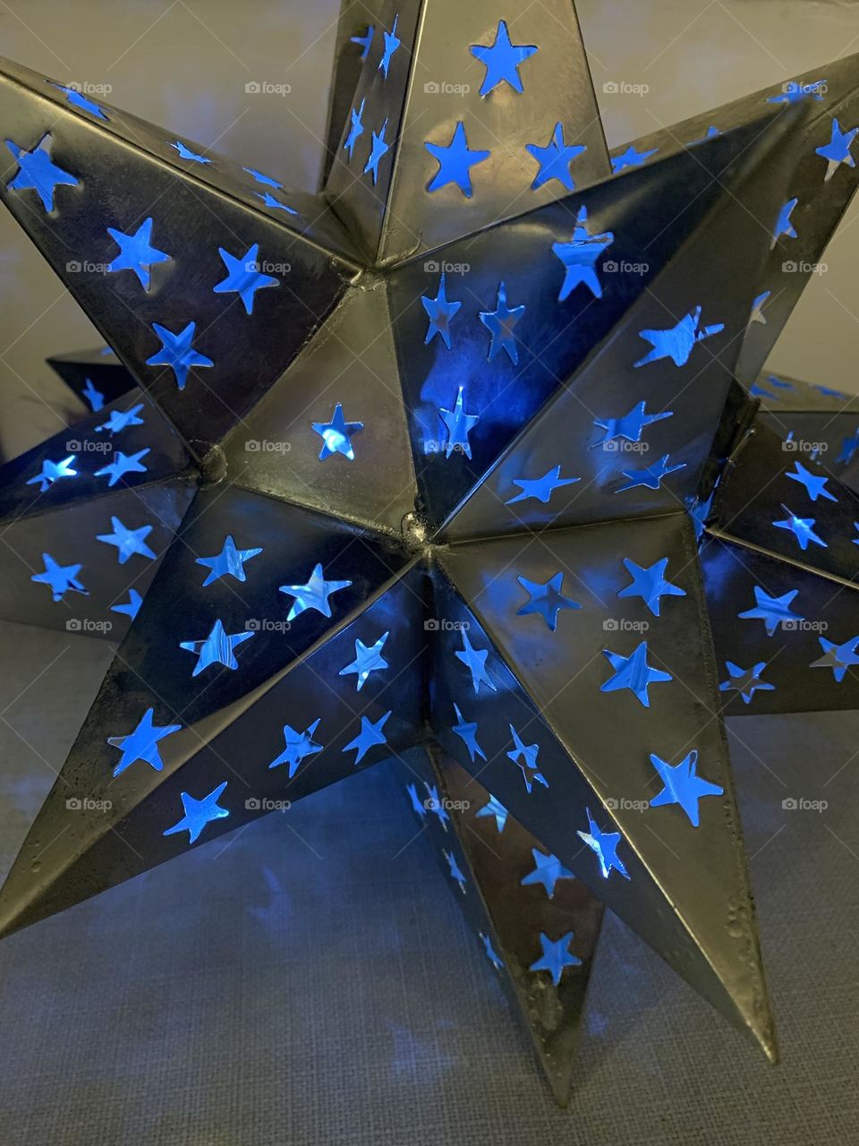 Metal blue light stars