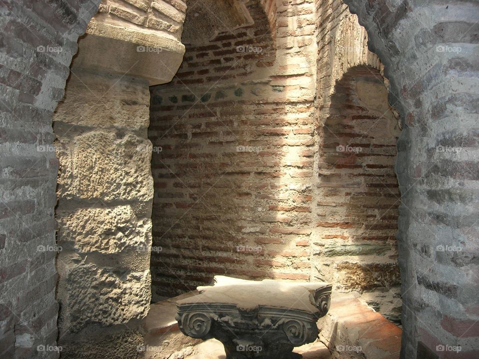 Underground architecture 