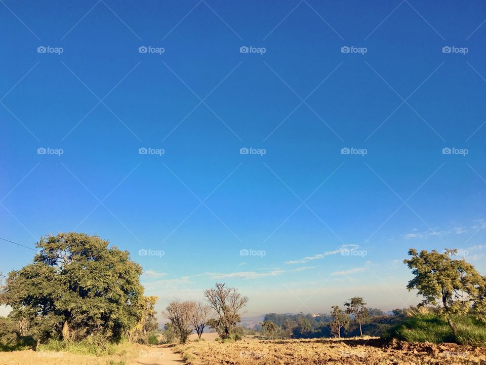 Fim de #corrida, junto ao #infinito #céu azul!
🌌 
#natureza 
#paisagem 
#fotografia 