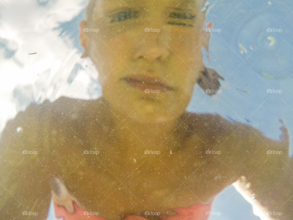 Fun blurry under the water