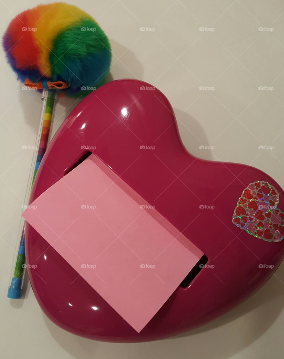 pink desktop display