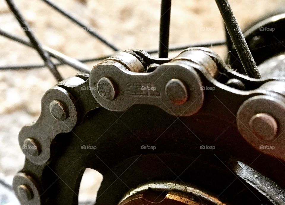 Bicycle chain