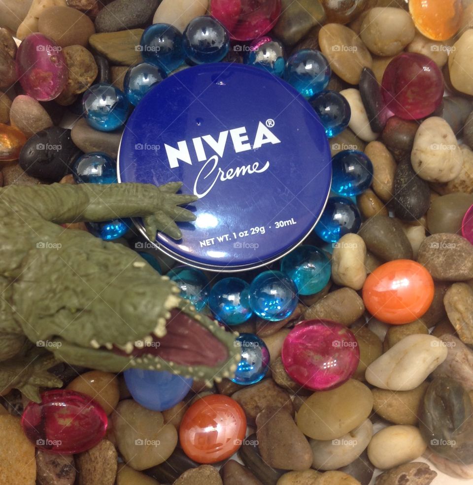 This Nivea is mine