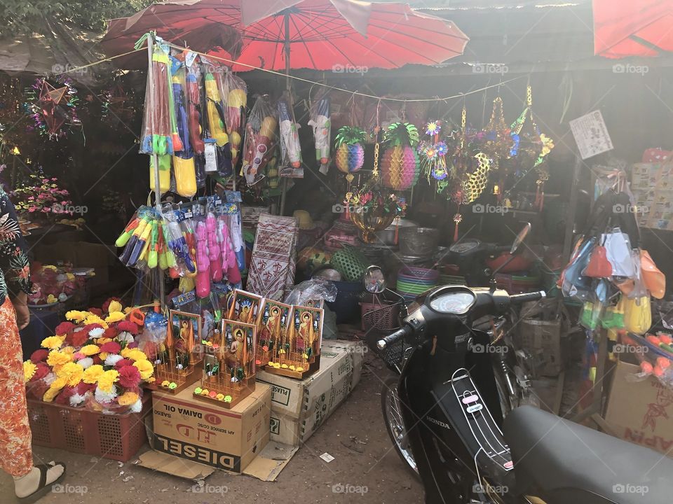 Cambodia Photos of The Market. CM Photography April 2019.  @chelseamerkleyphotos on Foap.