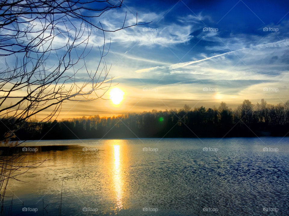 Wonderful lake sunset 