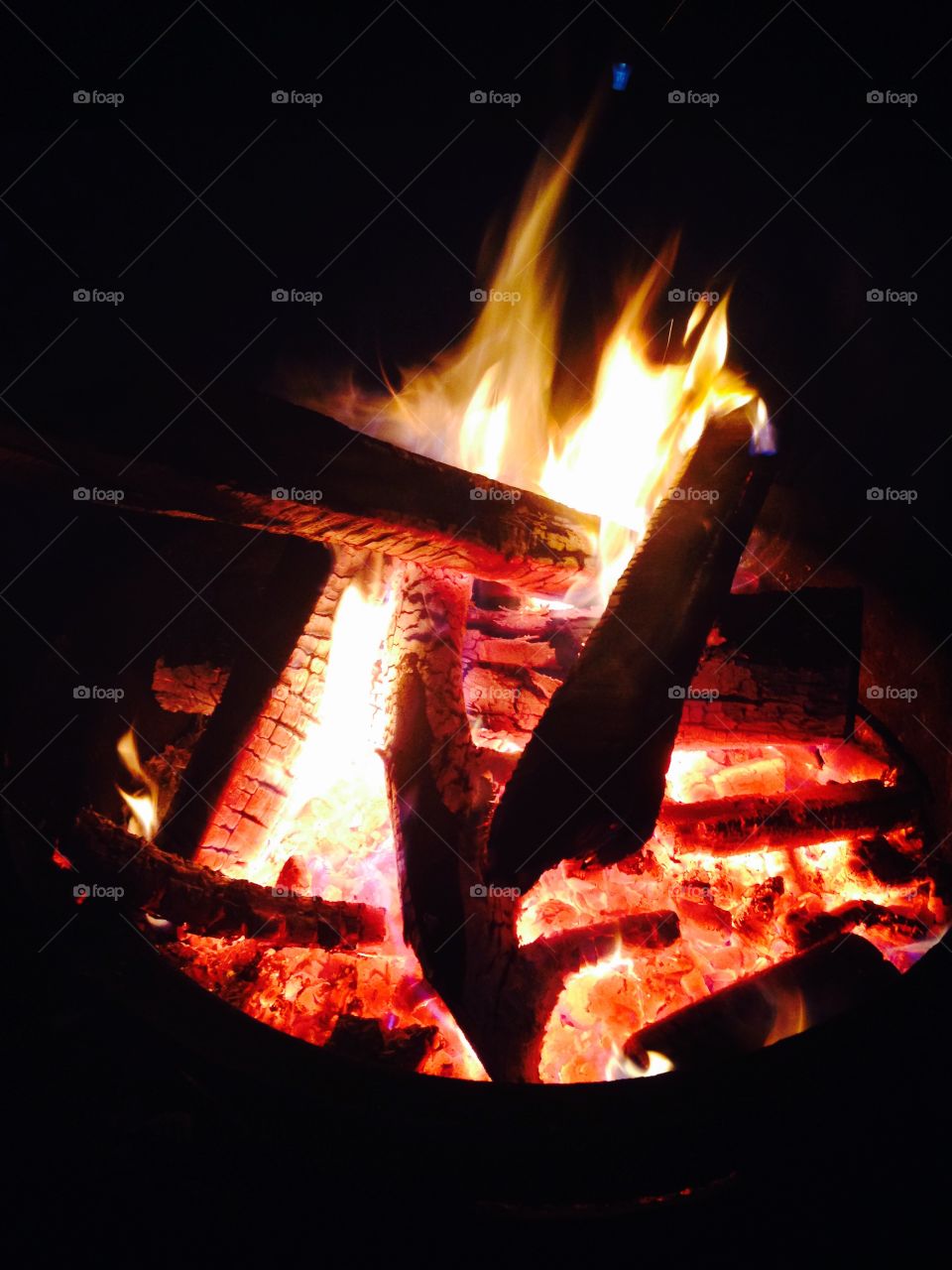 Campfire. Camp fire