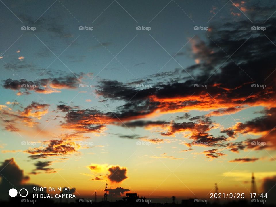 clouds with sunset
is not beautiful?