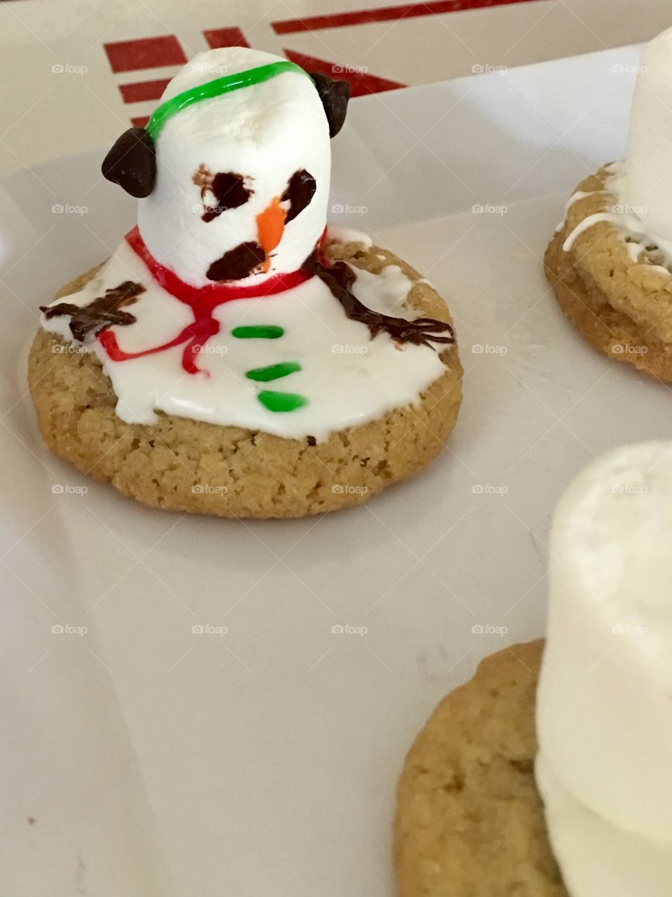 Melting snowman cookie