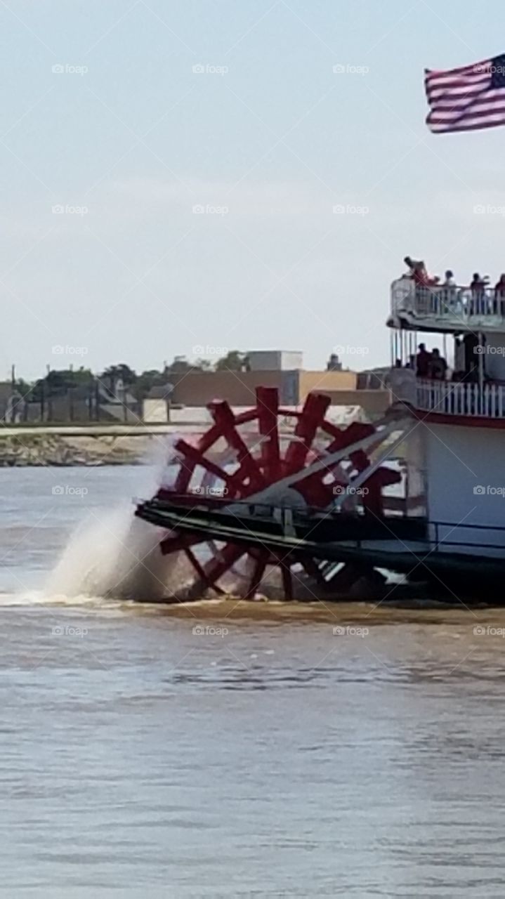 River boat on the mighty Mississippi