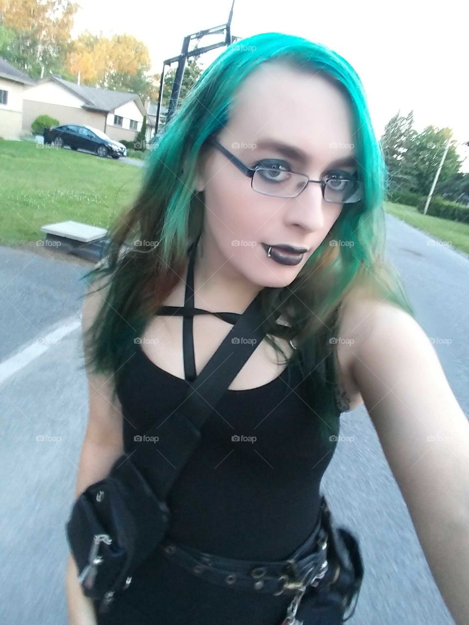 goth girl green hair