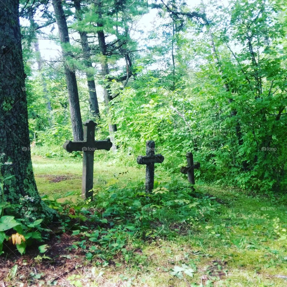 3 Graves