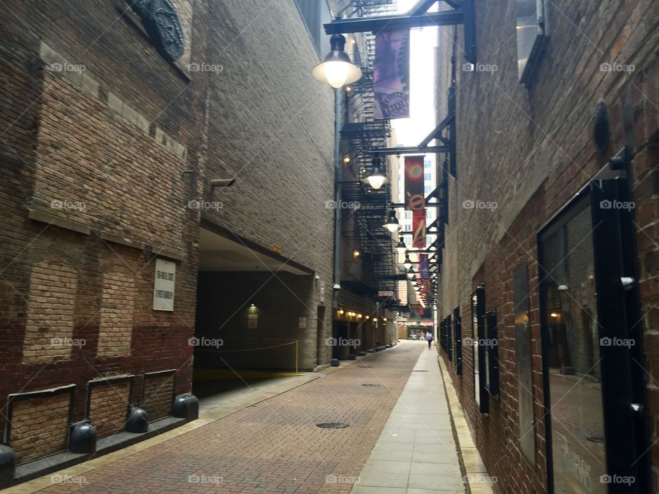 Chicago Alley. Couch Place