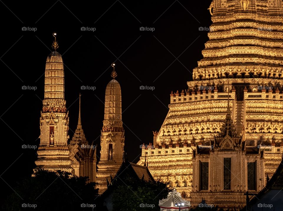 The famous Wat Arun , perhaps better known as the Temple of the Dawn, is one of the best known landmarks and one of the most published images of Bangkok