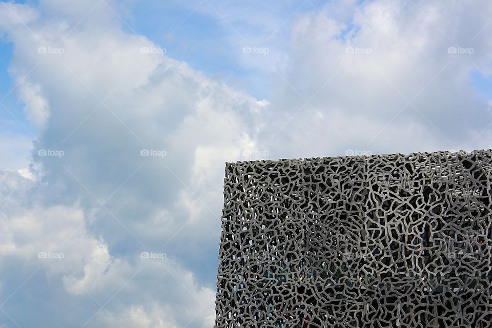 artistic style of a museum in Marseille, France