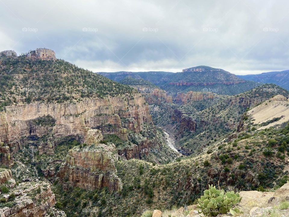 Gorgeous Canyon Gorge Mountain Views in Northeastern Arizonia