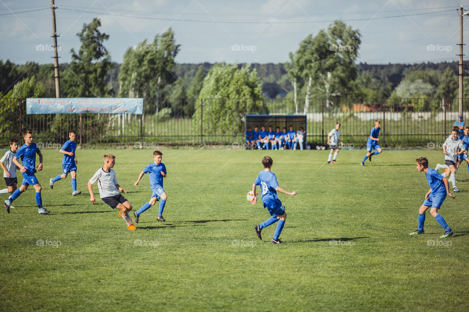 Football teen play 