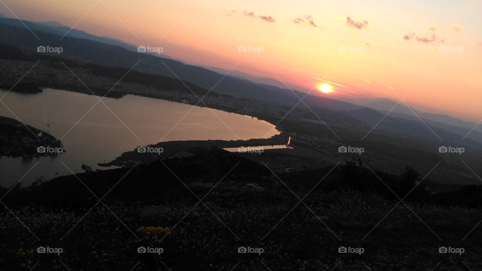 Sunset on a lake city
Location: Ioannina, Greece