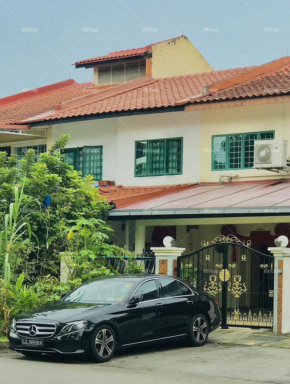 Mercedes Benz car in front of beautiful individual house 🏡