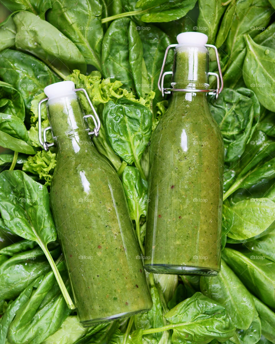 Green spinach smoothie