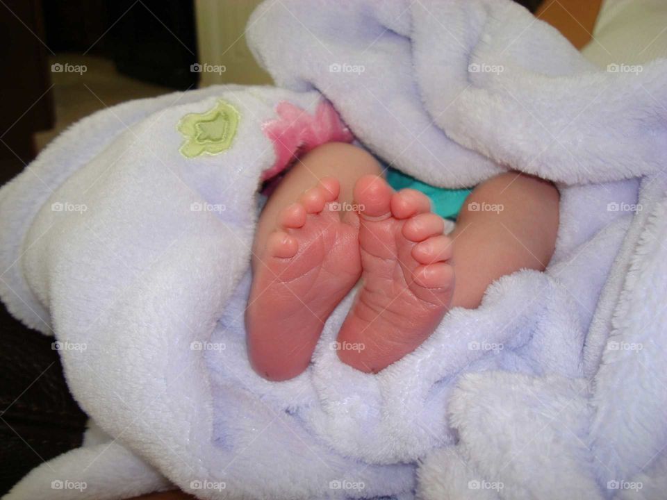 baby feet