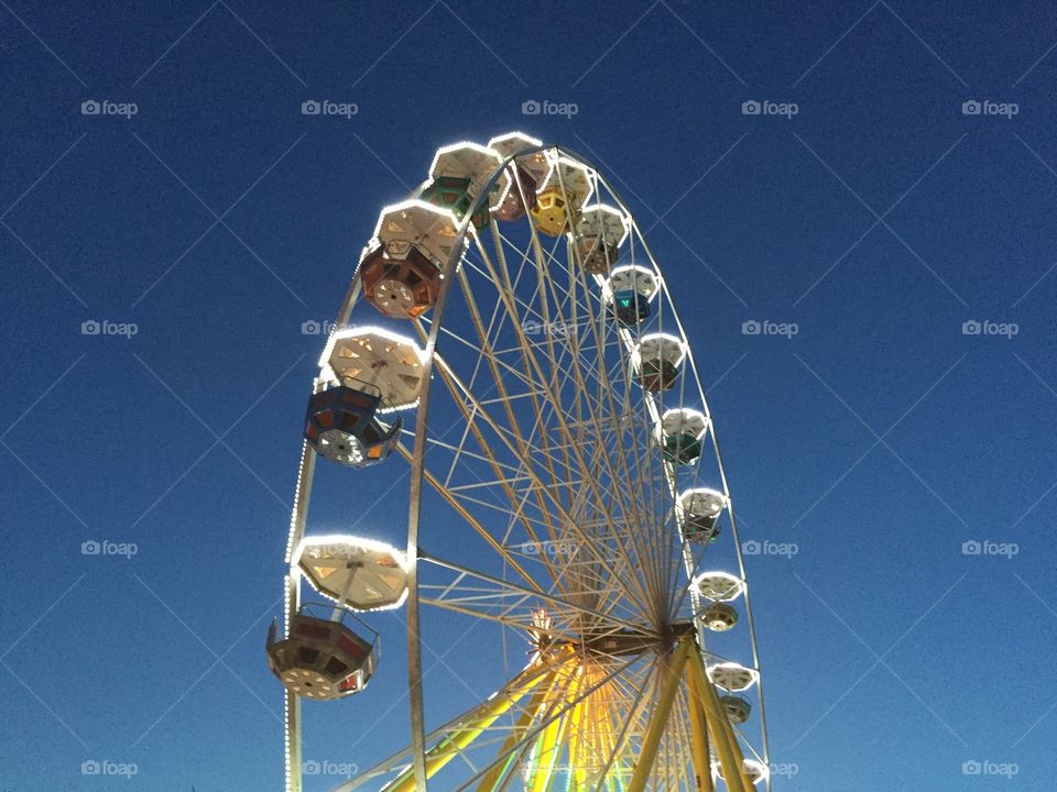 Riesenrad in front of blue sky 