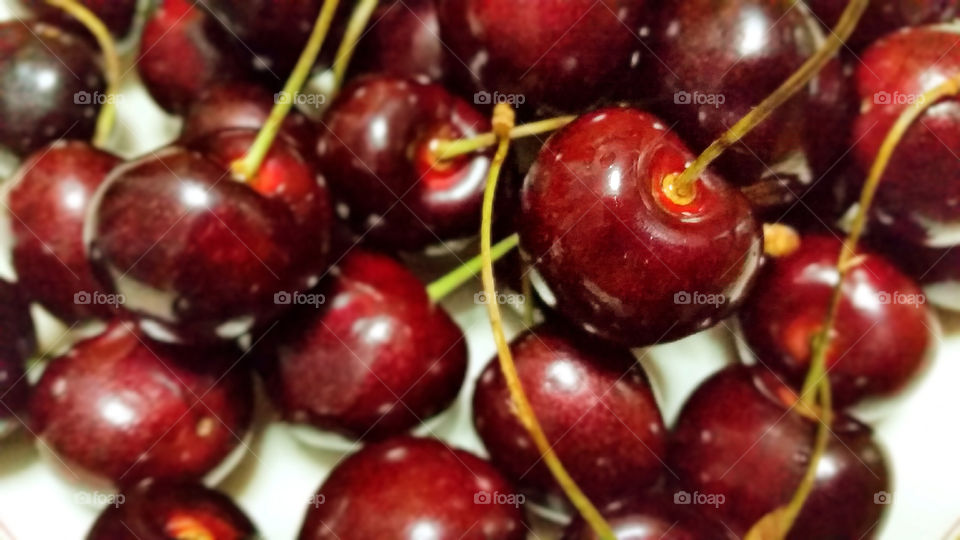 Put your hand up if you love Cherry. Crunchy and juicy in you mouth. Close your eyes to taste.