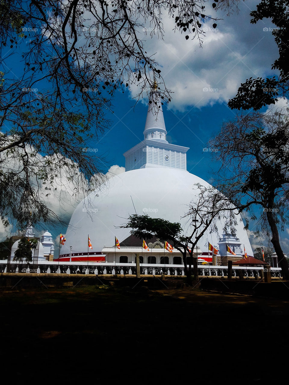 ruwanwali stupa in sri lanka