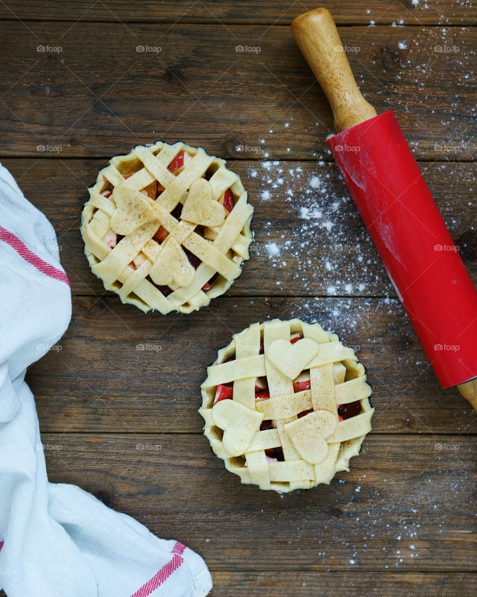 apple pie cooking