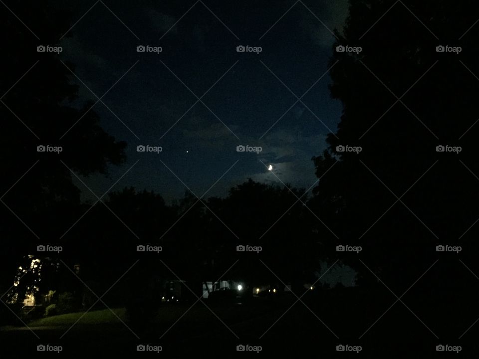 Moon and Venus over the suburbs 