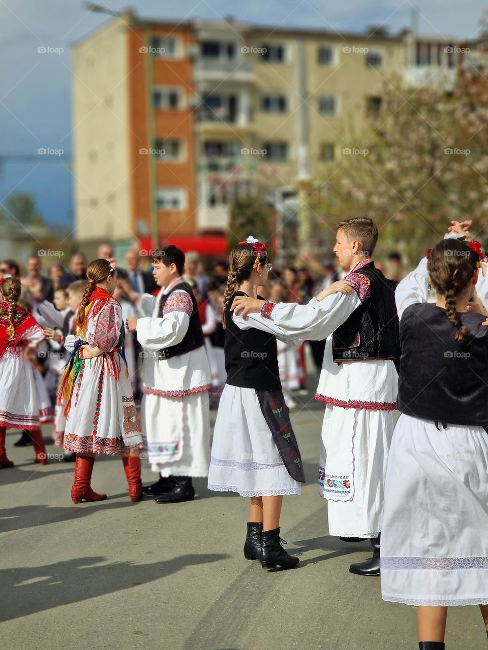 romanian folk dance