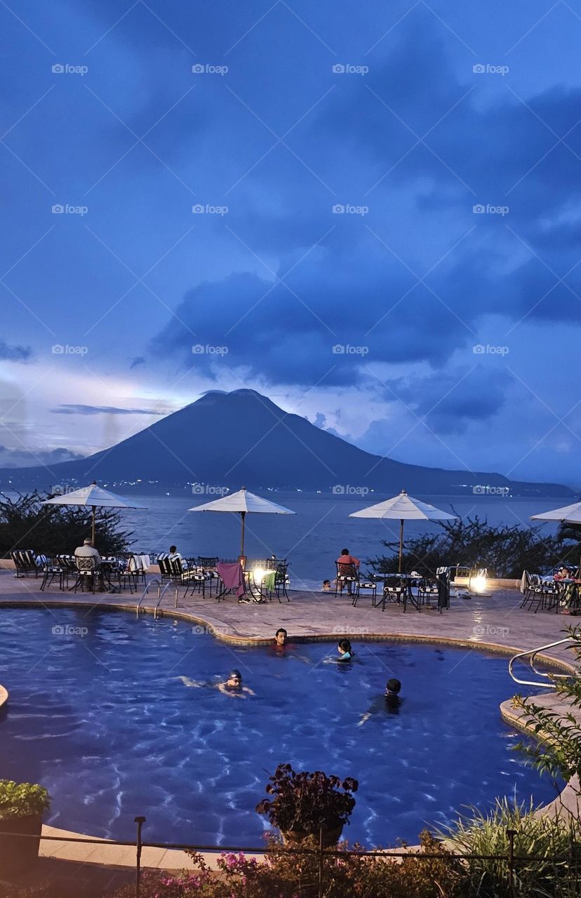 piscine sur le lac Atitlan