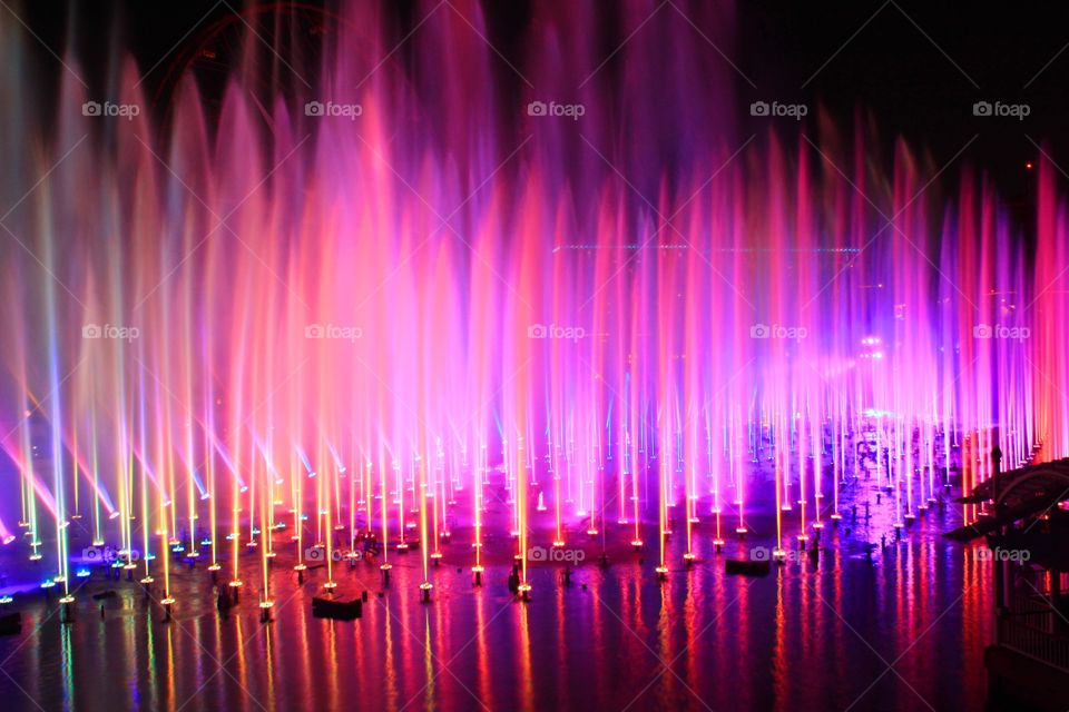 Illuminated fountain