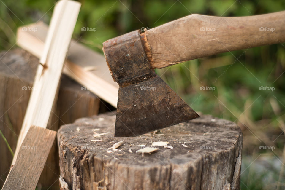 Hatchet divered into block